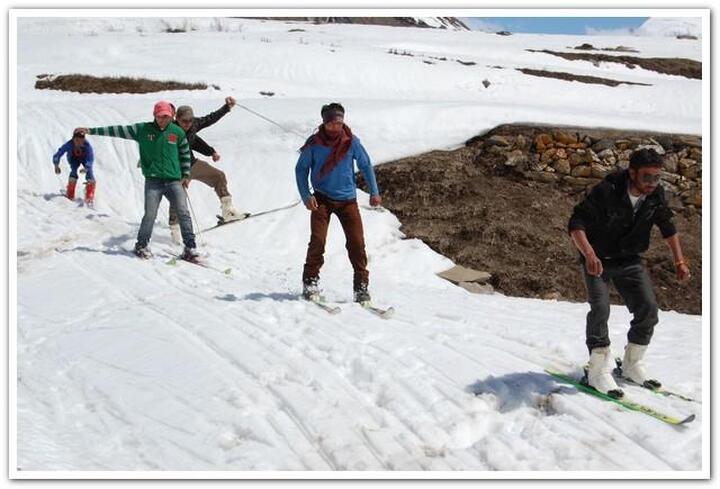Skiing Participants in Action 2.jpg